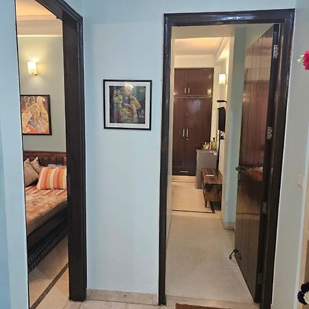 Sky Bloom Luxury Homestay ニューデリー エクステリア 写真